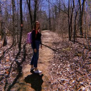 Meet your Posher, Dominique